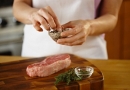 Kaip nesuklysti renkantis kokybišką mėsą?