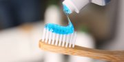 Pasakė kiek fluoro turi būti dantų pastoje: įsidėmėkite