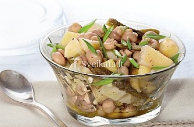 Bulvių salotos su pievagrybiais