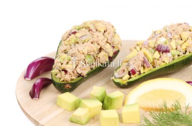 Avokadų ir tuno salotos