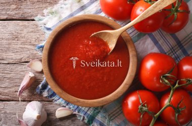 Naminis pomidorų padažas (kečupas)