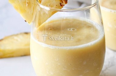 Pinacolada ananasinis kokteilis